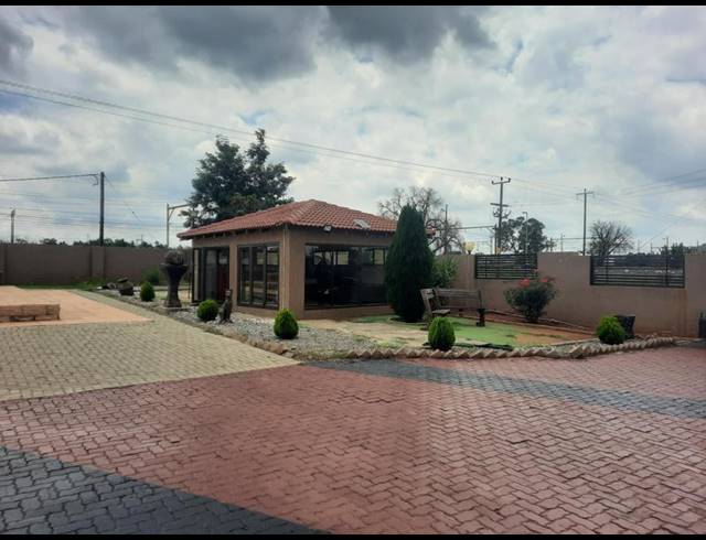 4 BEDROOM HOUSE FOR SALE IN DALESIDE